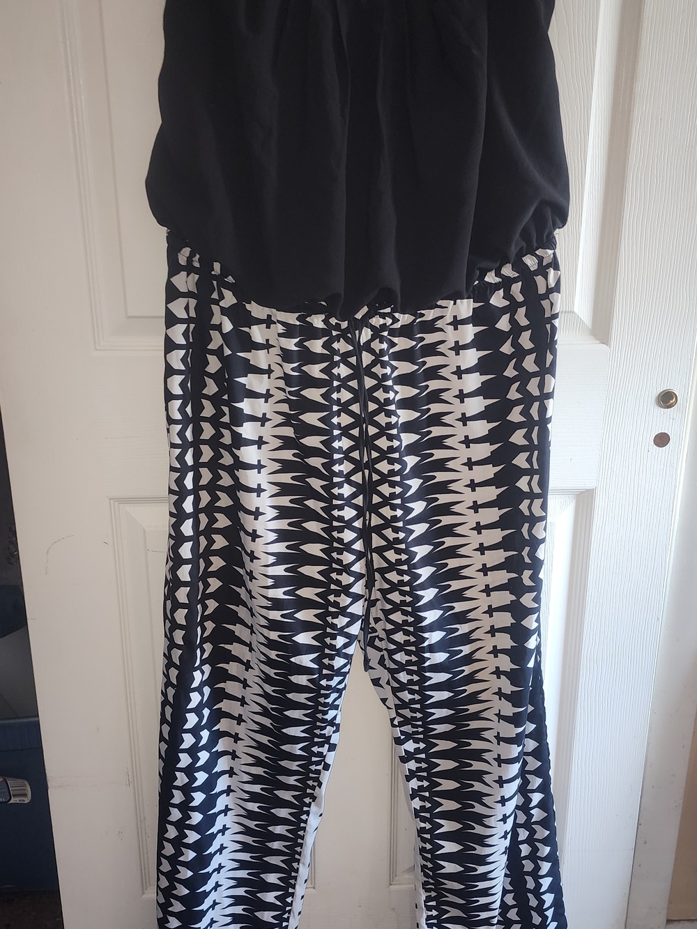 Black & White Patterned Women’s Wide Leg Jumpsuit